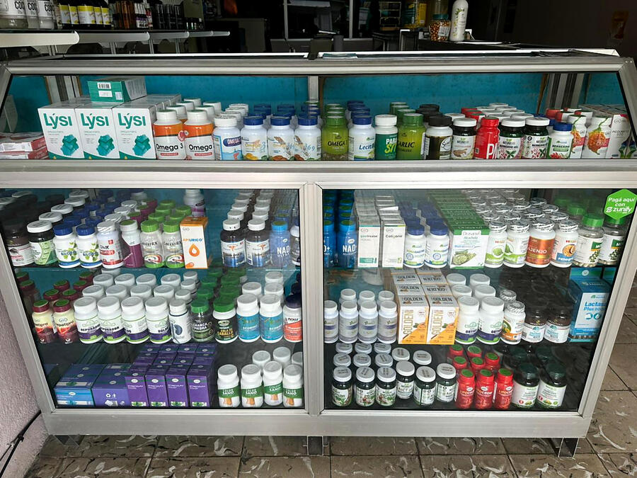 Interior y productos de Macrobiótica El SOL
